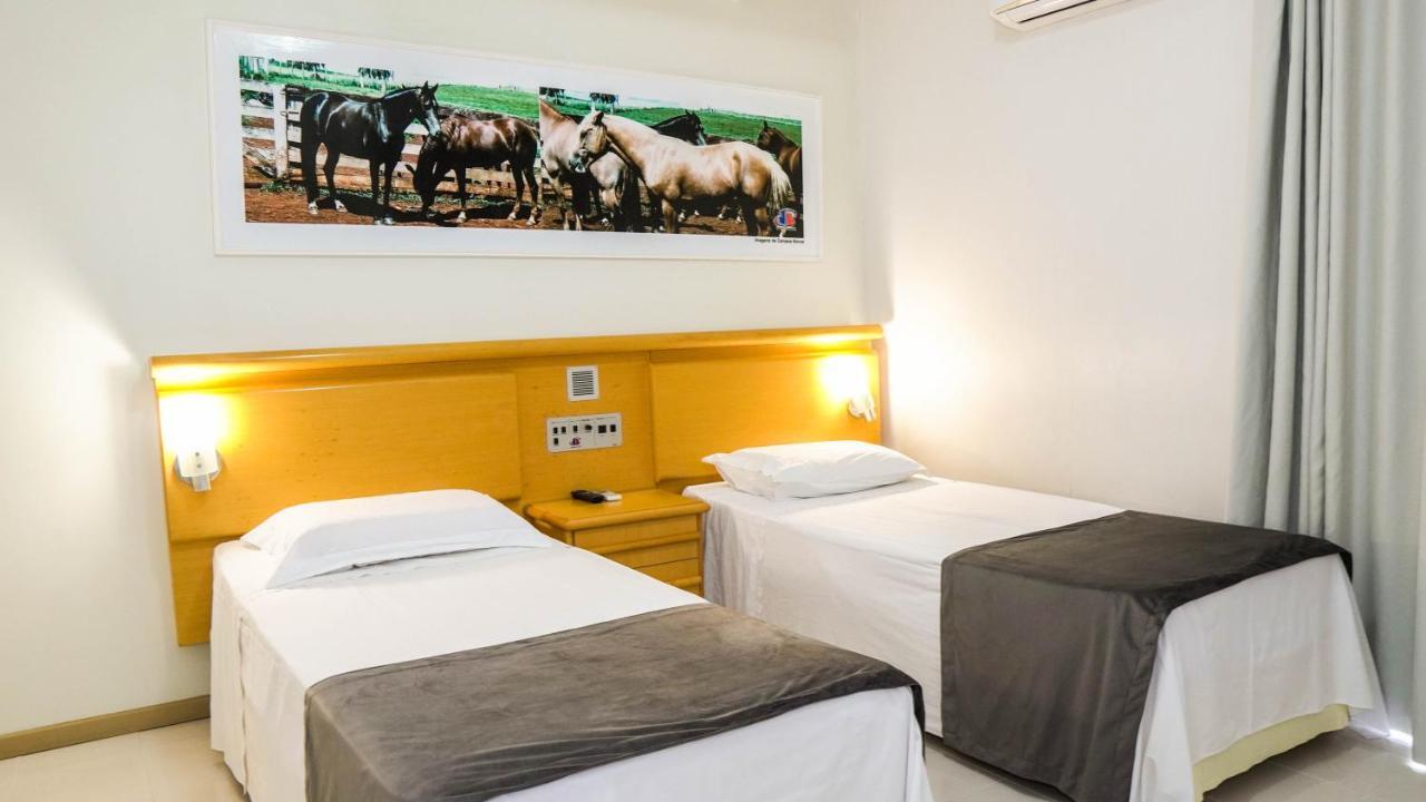 Bebber Hotel 坎普斯诺武斯 外观 照片